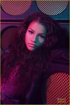 Zendaya Coleman : zendaya-coleman-1367169505.jpg