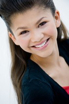 Zendaya Coleman : zendaya-coleman-1382310219.jpg