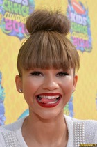 Zendaya Coleman : zendaya-coleman-1396275422.jpg