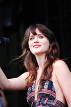 Zooey Deschanel : zooey-deschanel-1362860231.jpg