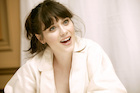 Zooey Deschanel : zooey-deschanel-1477235976.jpg