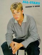 Zachery Ty Bryan : ztb90201.jpg